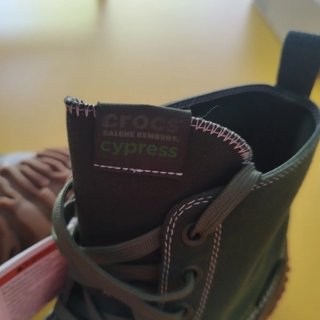 Bota Crocs Salehe Bembury Cypress Talla 45-46