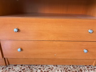 Mueble TV madera y plástico