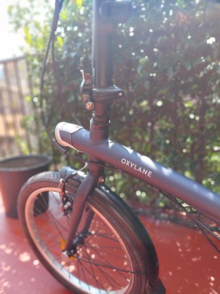 Bicicleta Plegable Urbana B'Twin Azul marino.