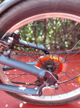 Bicicleta Plegable Urbana B'Twin Azul marino.