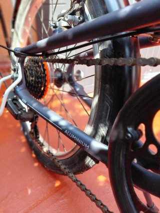 Bicicleta Plegable Urbana B'Twin Azul marino.