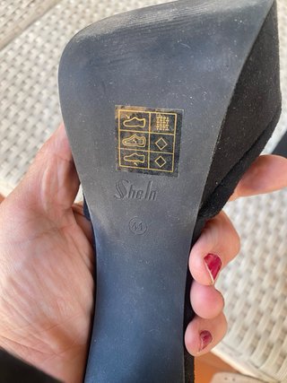 Sandalias Shein tacón ancho y plataforma negras