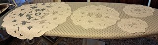 4 Centri Vintage Rotondi Ricamo Intaglio Mano