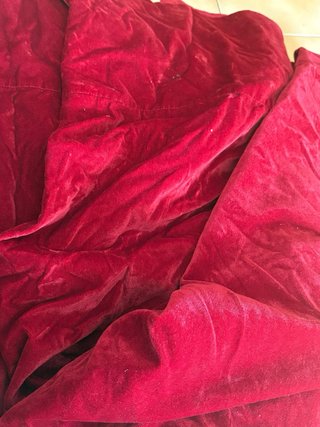 Cortina de terciopelo roja