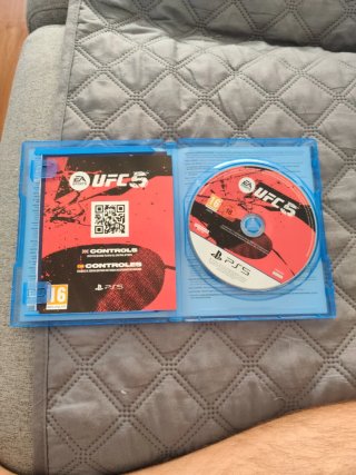 UFC 5 PS5 EA Sports