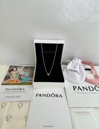 Collar Pandora de plata 925 con corazón rosa