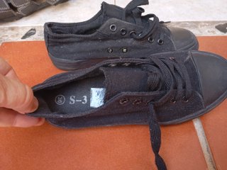 Tenis casuales negros talla 36