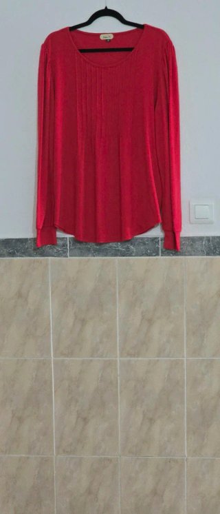 Camiseta Roja Plisada Todas Tú Talla 48 Nueva.