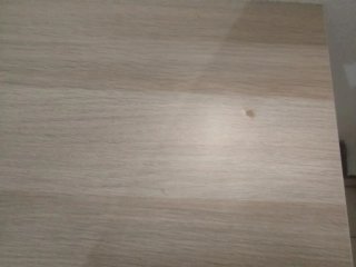 Escritorio Ikea con Silla Negra
