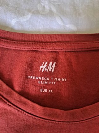 T-shirt H&M rossa taglia XL