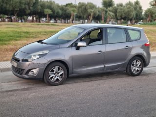 Renault Grand Scenic 2012