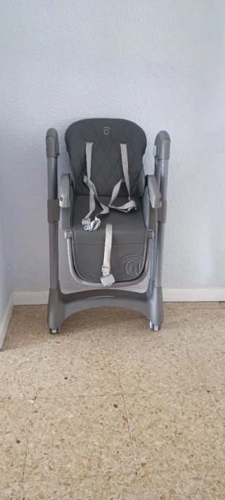 Trona bebé Asalvo gris acolchada