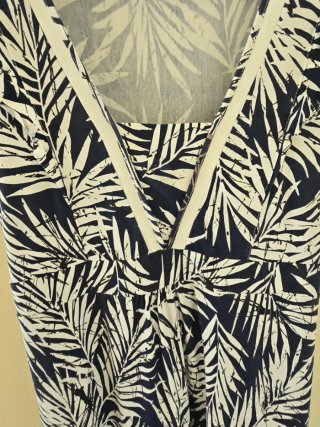 Vestido estampado hojas azul y blanco XL