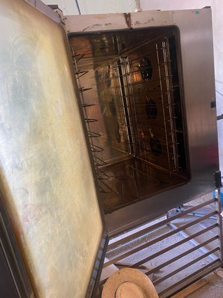 Horno Industrial BEST FOR con mesa y bandejas