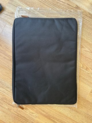 Funda portátil DOMISO 17 negra