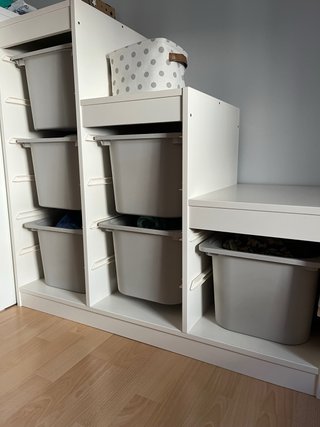 Mueble de almacenaje escalonado blanco