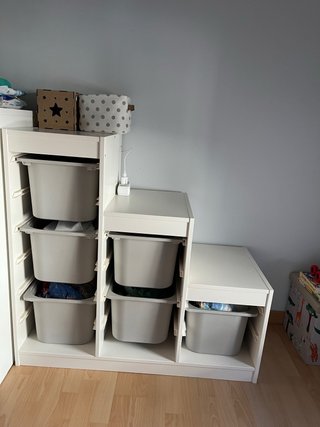 Mueble de almacenaje escalonado blanco