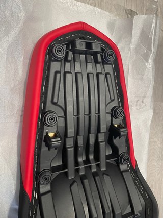 Asiento Moto BMW F800GS Negro/Rojo
