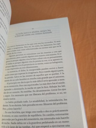 Libro Cambiar el agua de las flores