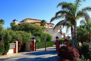 Piso en venta en Calaburra - Chaparral en Mijas