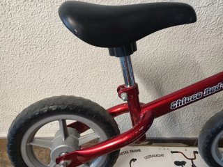 Bicicleta de equilibrio roja Chicco