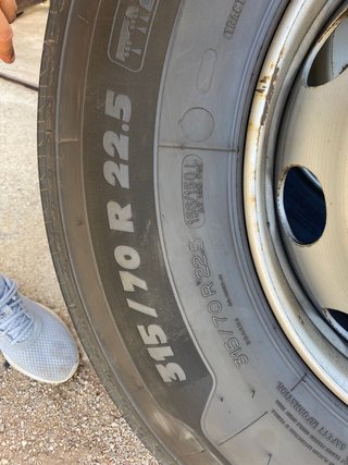 Ruedas Michelin de DIRECCION 315/70 R 22.5
