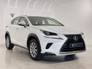 Lexus NX 300h 2.5 197cv HEV