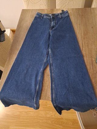 Pantalones vaqueros acampanados Hollister