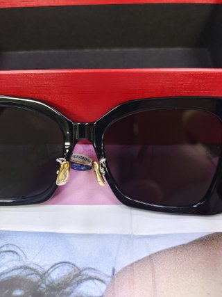 Gafas de Sol Saint Laurent Negras y Doradas