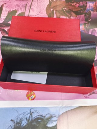 Gafas de Sol Saint Laurent Negras y Doradas