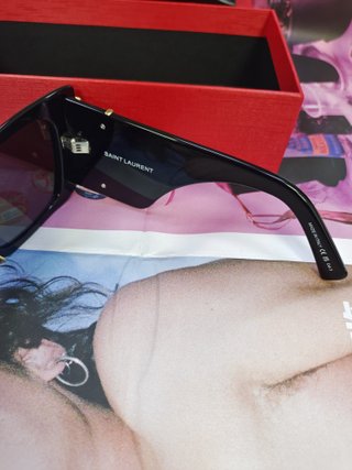 Gafas de Sol Saint Laurent Negras y Doradas