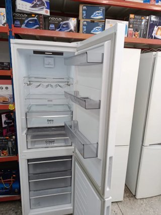 ☆NEVERA MARCA GRUNDIG COMBI NOFROST☆