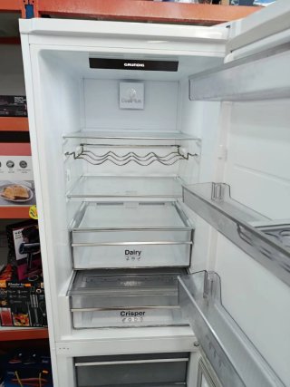 ☆NEVERA MARCA GRUNDIG COMBI NOFROST☆