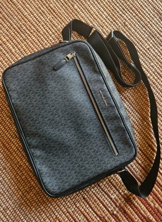 Maletín Michael Kors Negro