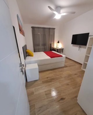 Se alquila habitación
