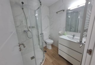 Se alquila habitación