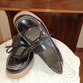 Zapatos charol negros plataforma