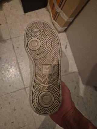 Zapatillas Veja Blancas y Rosas