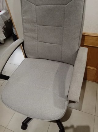 Sillón de oficina,estudio gris.
