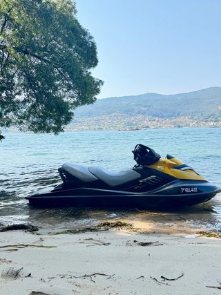 Moto de agua Sea Doo RXT 215