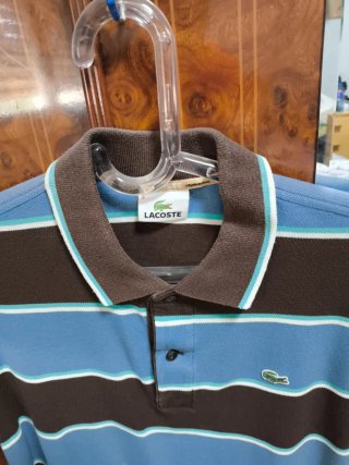 Polo Lacoste Rayas Azul y Marrón