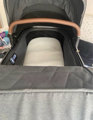 Carro Maxi-Cosi Fame Capazo + Silla de Paseo