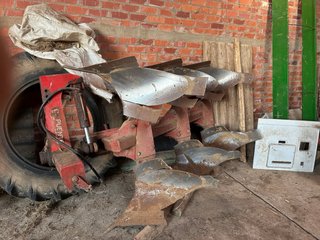 Arado de vertedera Marca de Puente
