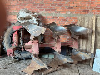 Arado de vertedera Marca de Puente