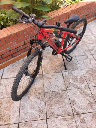 Bicicleta Rockrider ST 900