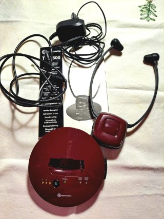 Auriculares Amplicomms de color rojo