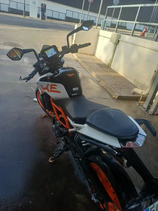 KTM Duke 390 NAKED