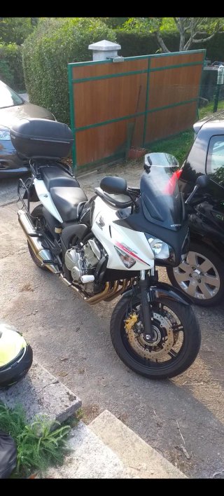 Honda CBF 600F ABS (2011) 3 Maletas