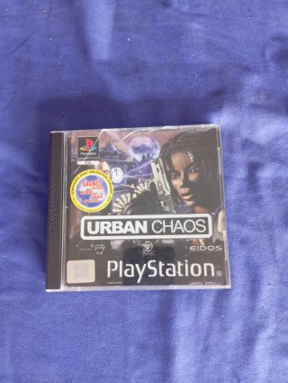 🇪🇦🇬🇧🇮🇹Lote PlayStation One + Urban Chaos