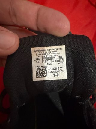 Zapatillas Under Armour Assert 11 Negras